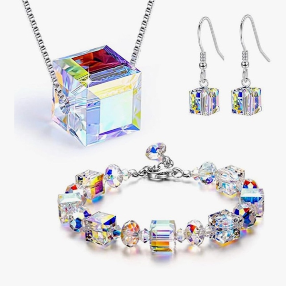 Elegant Crystal Jewelry Set - Necklace, Bracelet, and Earrings
